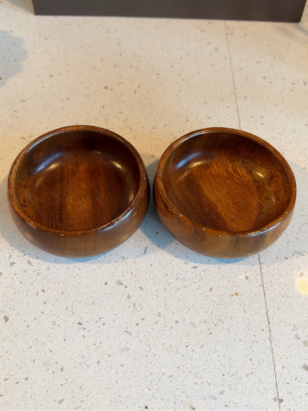 Set of 2 Wooden Hawaiian Serving Bowls - Brown